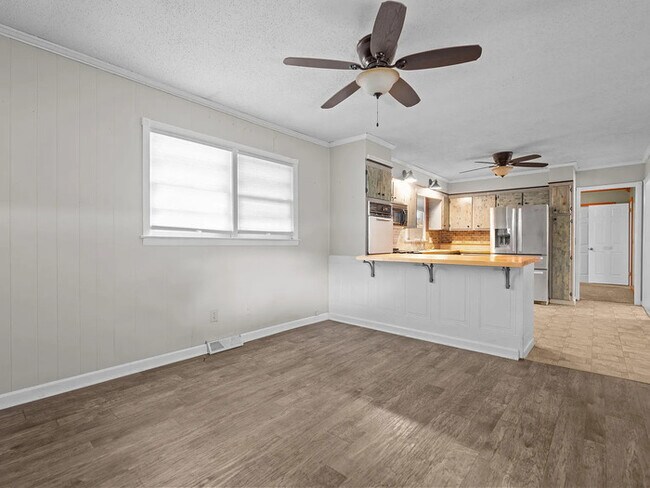 Building Photo - Earn Wealth While Leasing - Like a Homeowner - Lease to Own