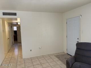 Building Photo - 649 De Vargas Dr