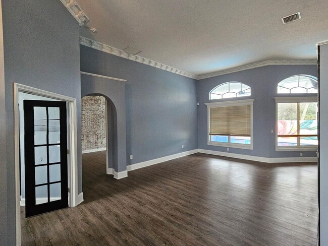 Building Photo - Northwest 22nd Court, Pembroke Pines, FL 33028 - 4 BR 3 BA single-family home