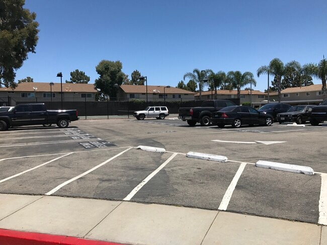 Building Photo - 9660 Durham Dr