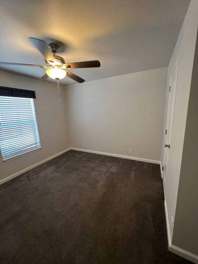 Building Photo - Paradise Home for rent, Great Location, 3 ...