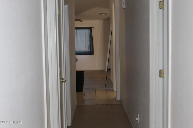 Building Photo - 14249 N 152nd Ave