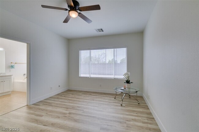 Building Photo - 10959 Pumpkin Ridge Ave