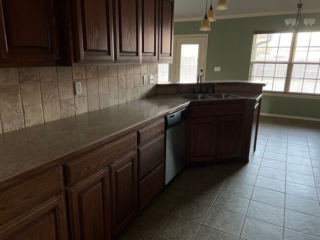 Building Photo - functionality, style, and comfort—3 Bedroom 2 Bath with 3 car garage