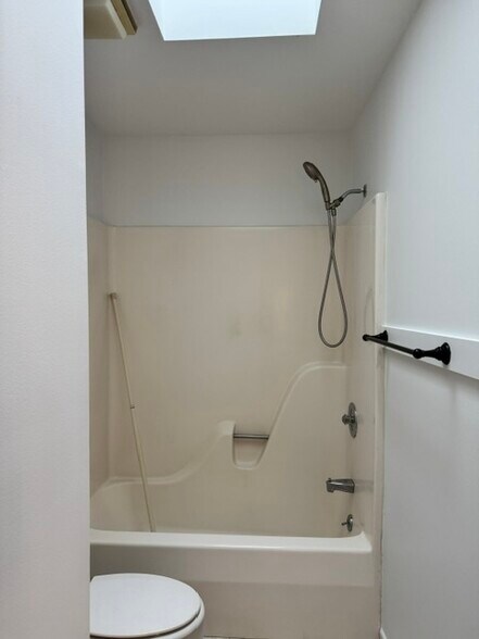 Building Photo - 765 Exton Ct
