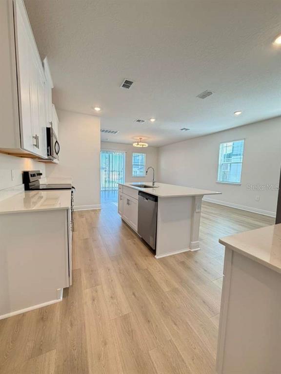 Building Photo - 2265 Hen Rd