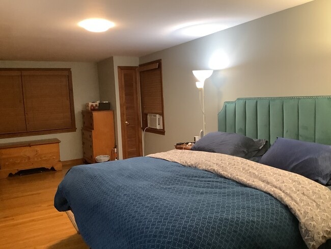 Building Photo - 119 Briarwood Dr