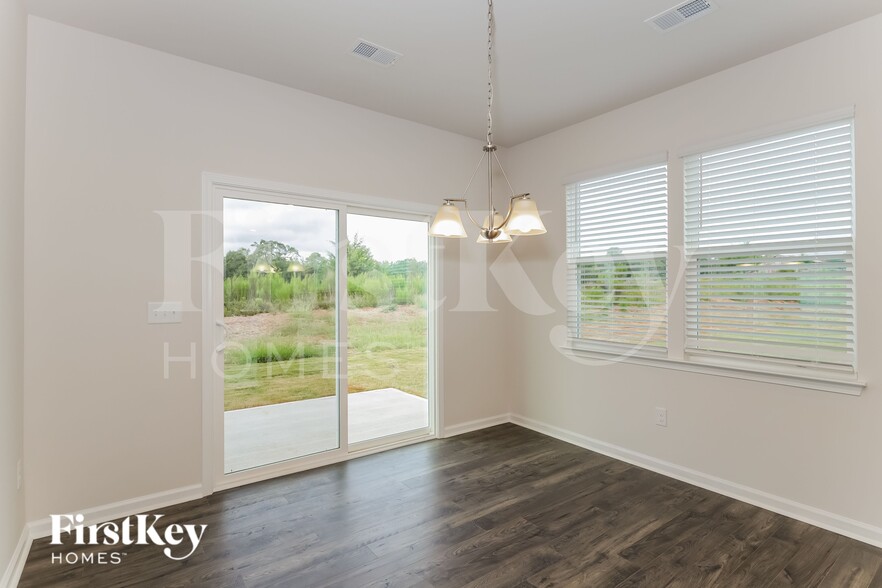 Building Photo - 17 Wild Lily Dr