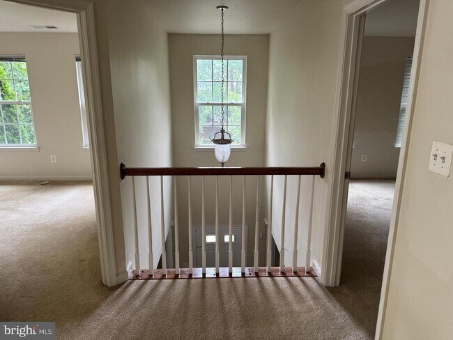 Building Photo - 12489 Pfitzner Ct