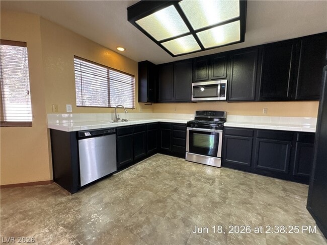 Building Photo - 8240 Marcasel Dr