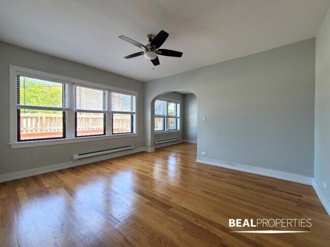 Building Photo - 1 bedroom in WINNETKA IL 60093