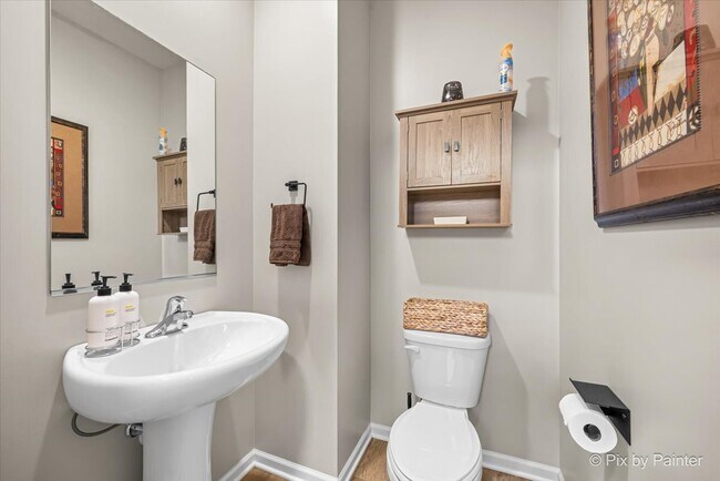 Building Photo - 3345 Seeley St