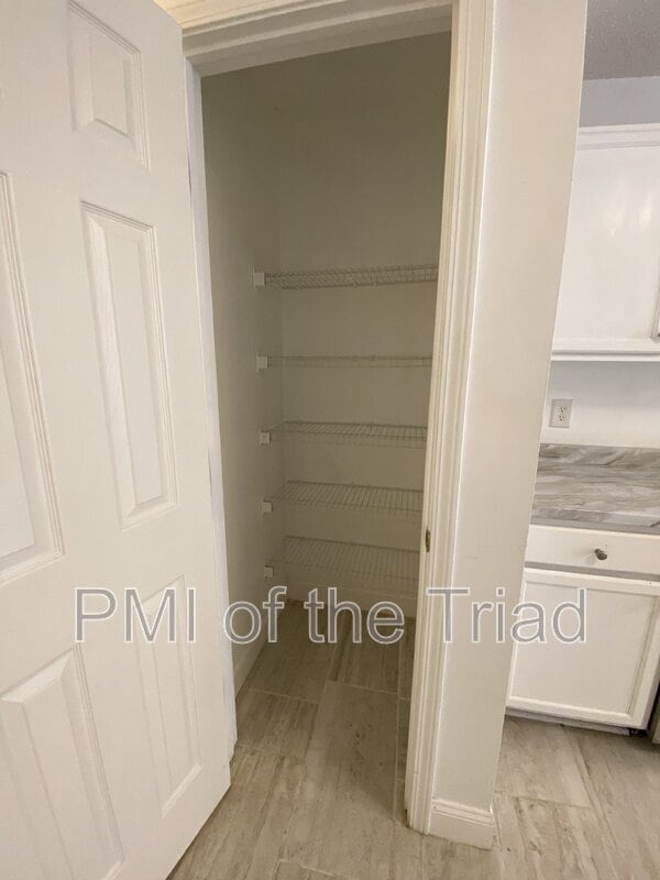 Building Photo - 202 Kinnley Ct