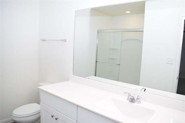 Building Photo - 431 Robins Nest Ln