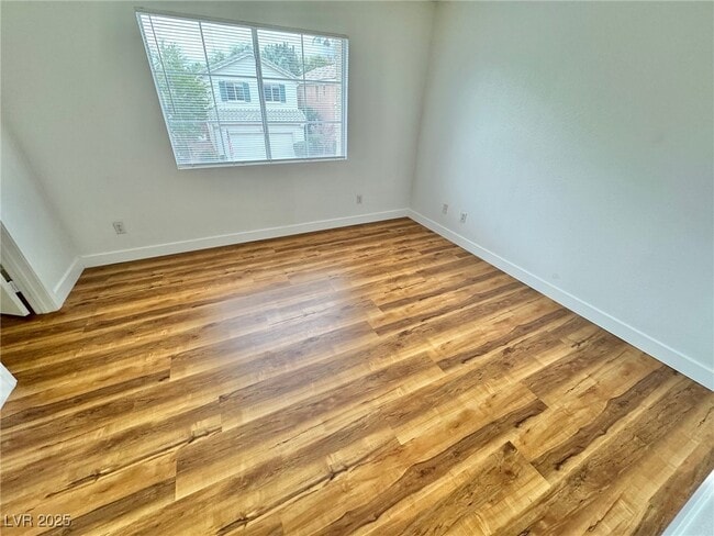 Building Photo - 9916 La Paca Ave