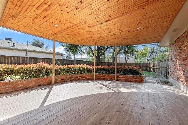 Building Photo - 3106 Sharpview Ln