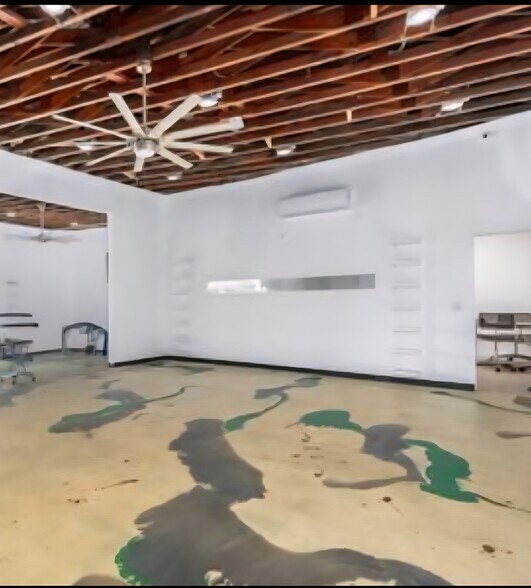 Building Photo - 1203 E Cesar E Chavez Ave