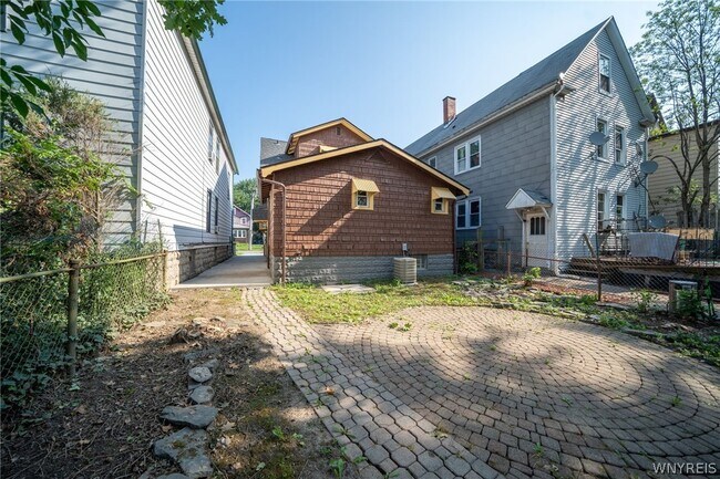 Building Photo - 23 Aldrich Pl