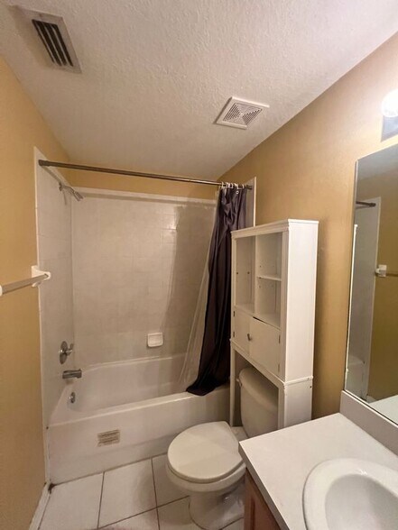 Building Photo - 10617 Shady Falls Ct