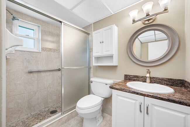 Building Photo - 10033 64th Ave N