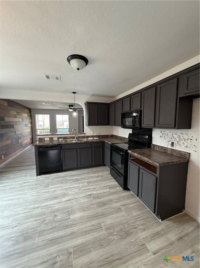 Building Photo - 426 Wind Gust