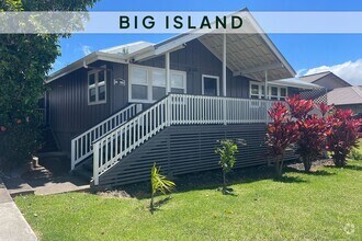 Building Photo - Beautiful 3 bedroom 3 bath home on dry sid...