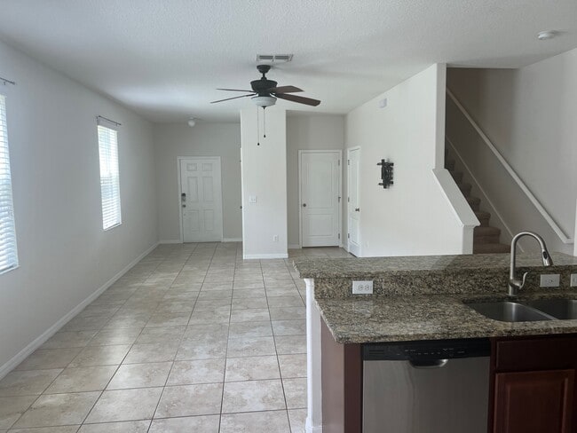 Building Photo - 2133 Golden Falcon Dr