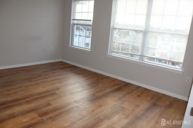 Building Photo - 53 Giera Ct
