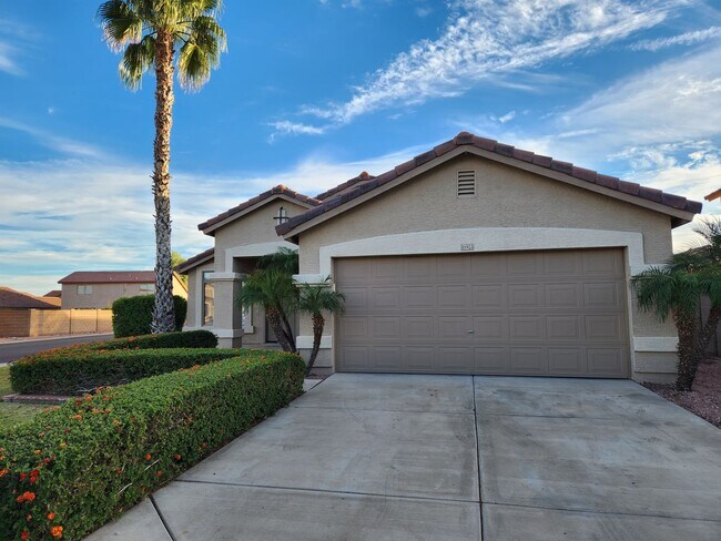 Building Photo - Rental Home Available in Surprise!