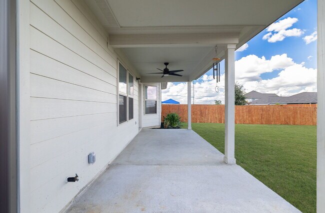 Building Photo - "Spacious 4-Bedroom Home in Converse with ...