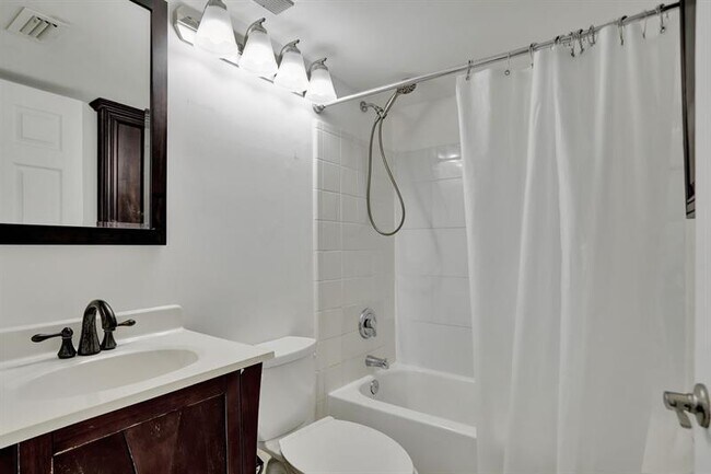 Building Photo - 9088 W Atlantic Blvd