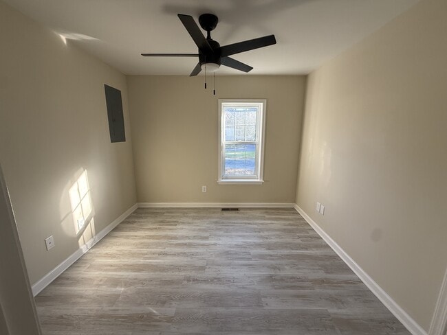 Building Photo - 33243 Old Ocean City Rd