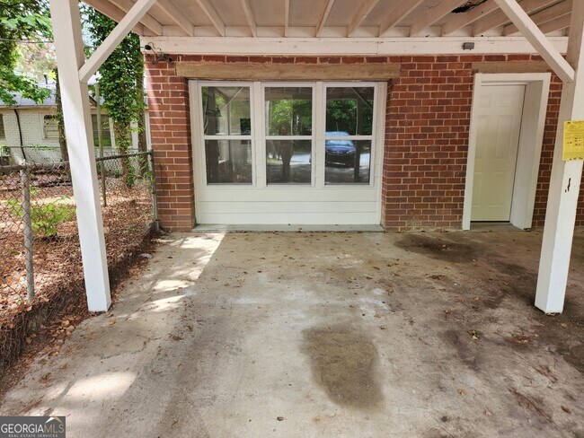 Building Photo - 2269 Camille Dr