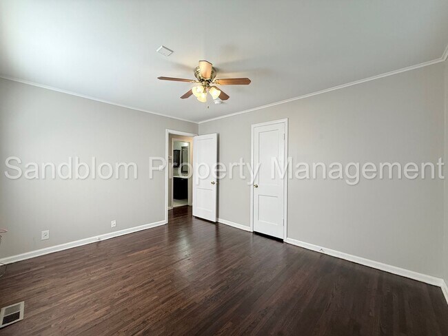 Building Photo - For Lease | Tulsa | $1100 Rent