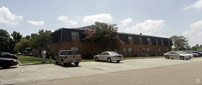 Chateau Baker Apartments - Chateau Baker I
