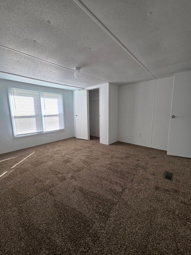 Building Photo - 3135 Calloway Dr