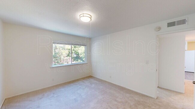 Building Photo - 440 Alameda del Prado