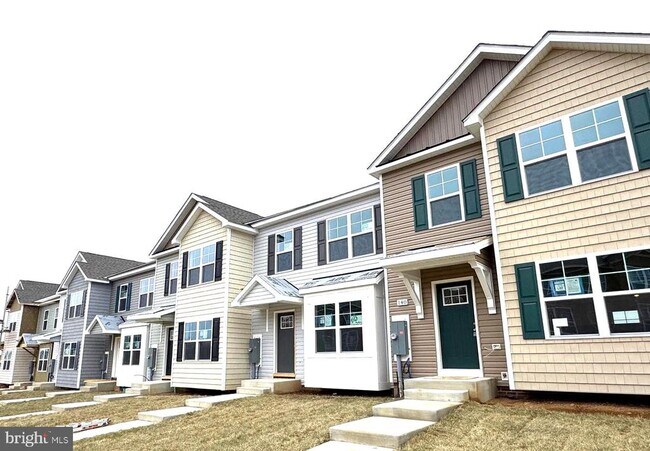 Building Photo - 148 Olga Dr