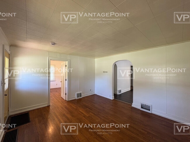 Building Photo - 2224 Ullmer Ct