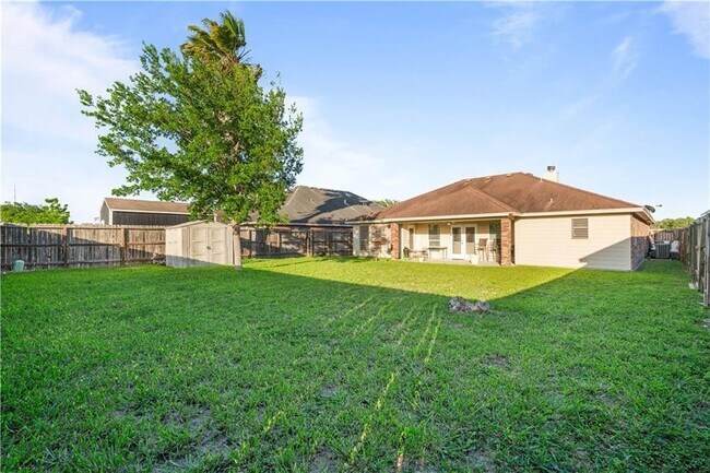 Building Photo - 2601 Wool Dr