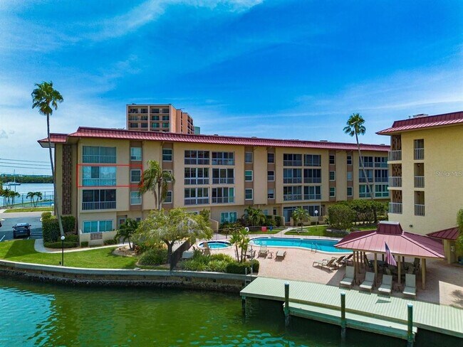 Primary Photo - 105 Island Way