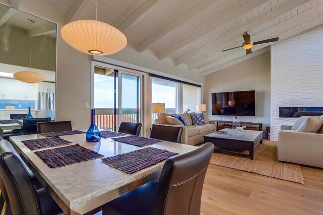 Building Photo - 450 S Sierra Ave