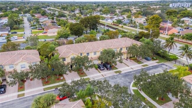 Building Photo - 2540 SW 85th Terrace