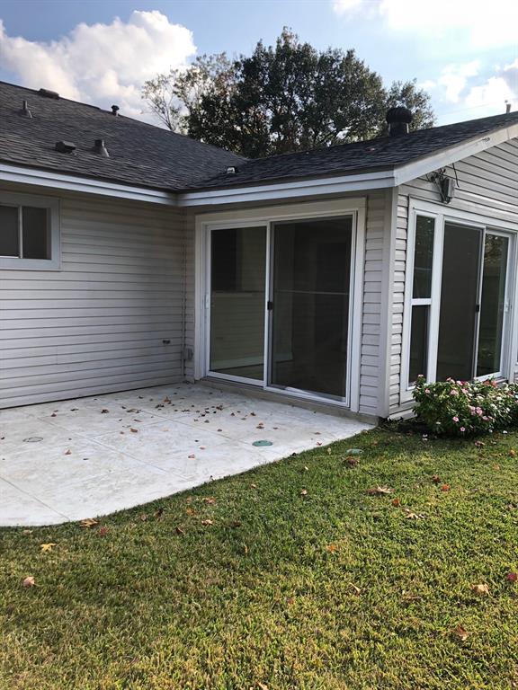 Building Photo - 1442 Chamboard Ln