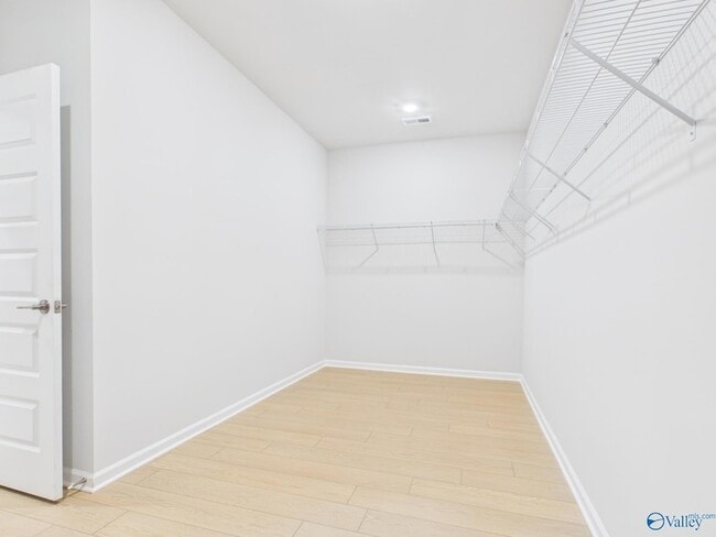 Building Photo - 18072 Longleaf Dr