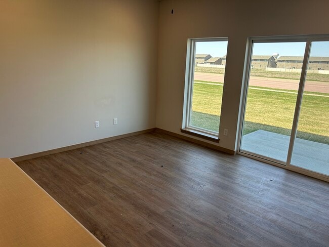 Building Photo - 6103 S Alki Pl