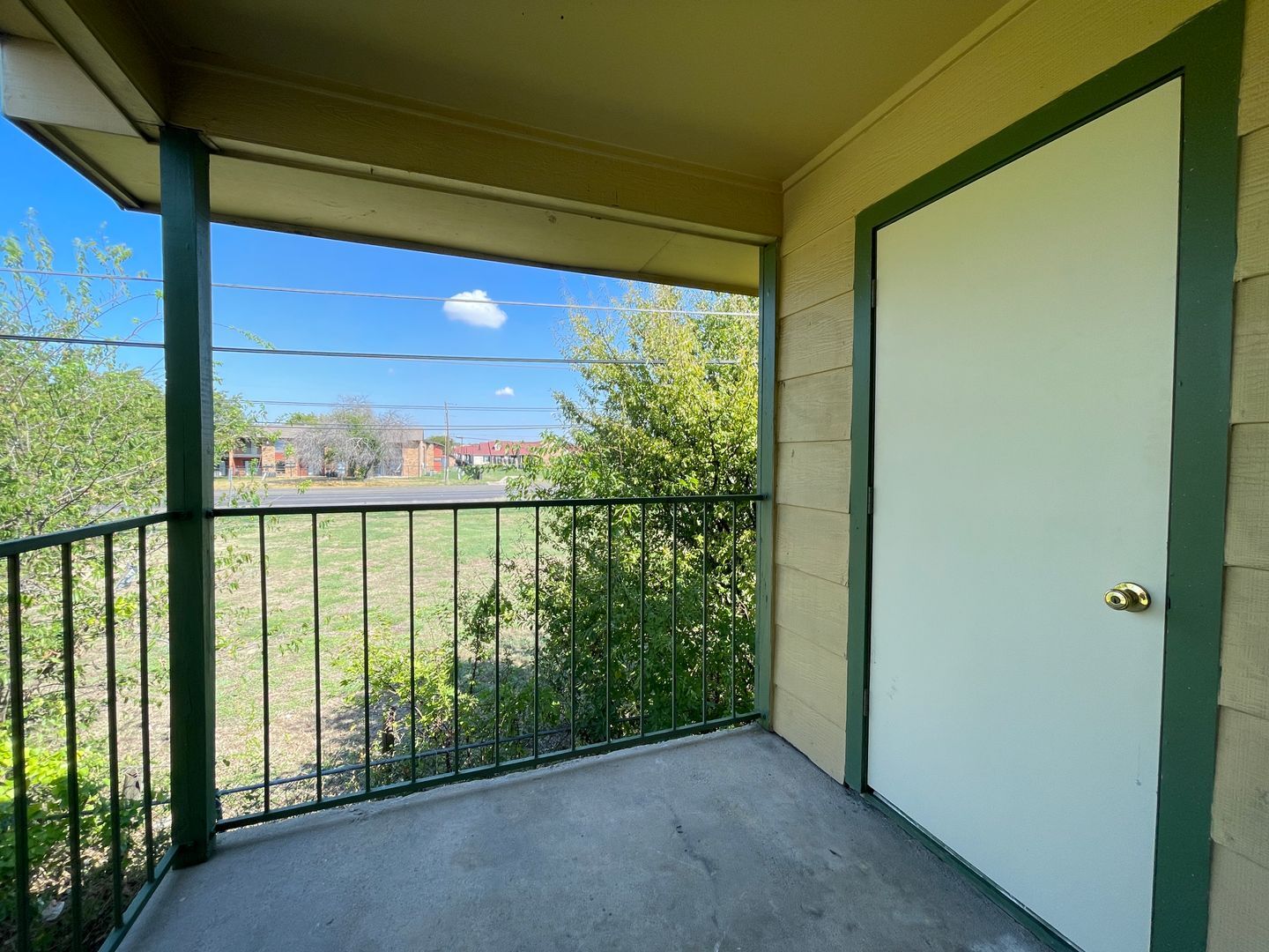 Building Photo - 1106 Eastside Dr