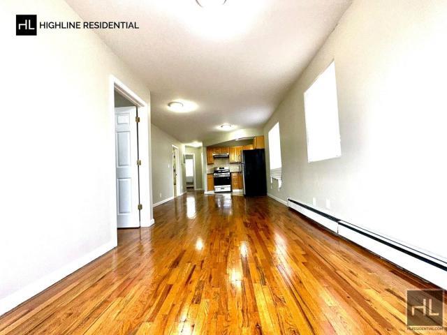 Building Photo - 3 bedroom in BROOKLYN NY 11208