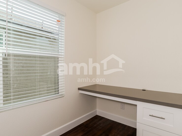 Building Photo - 6545 Enlightenment Dr