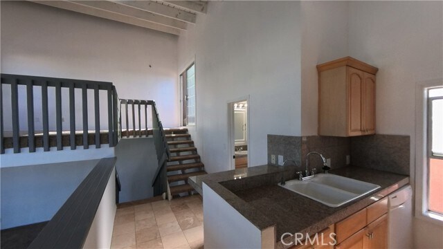 Building Photo - 124 Buccaneer St